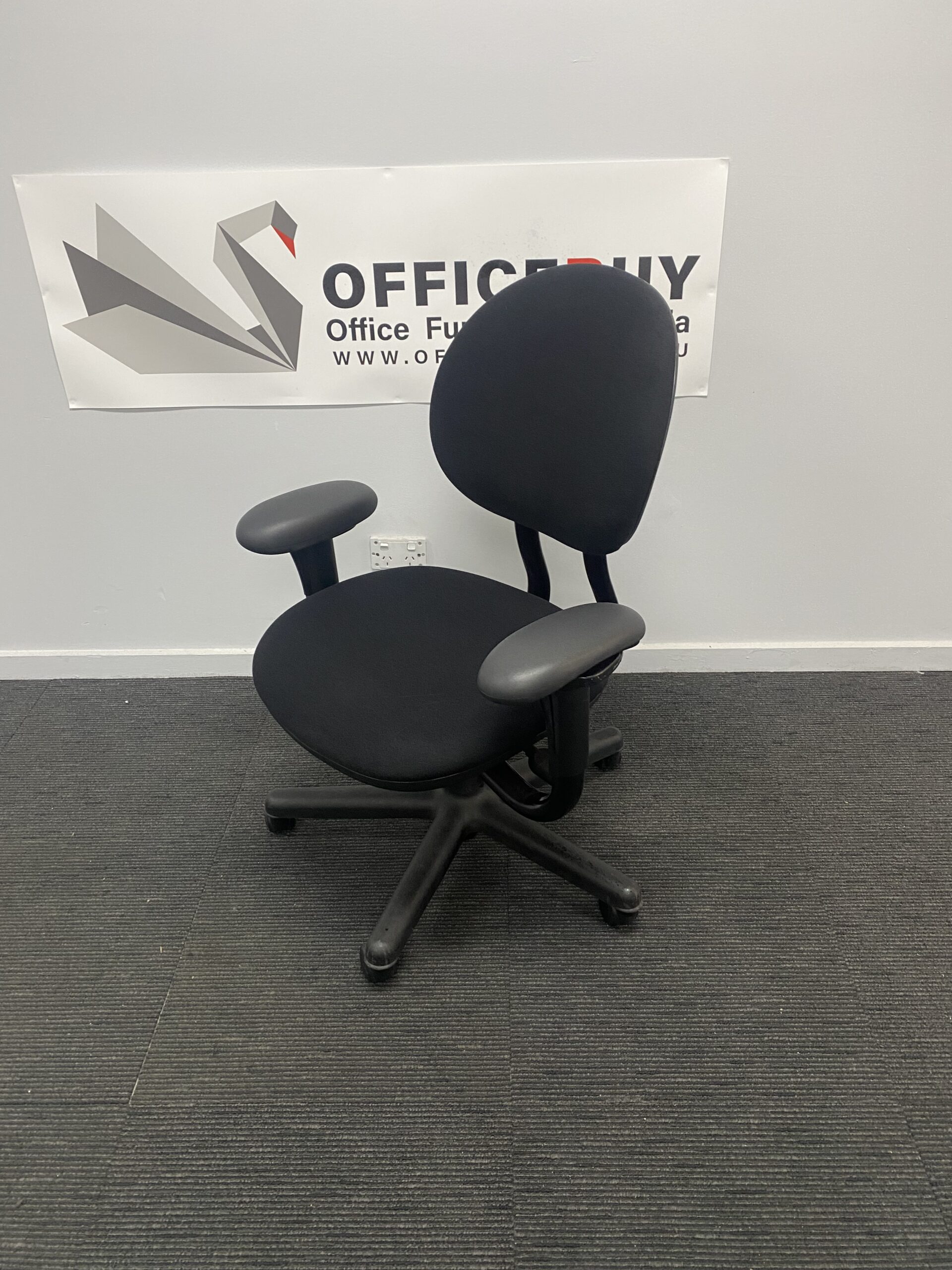 Second Hand Genuine Steelcase Criterion Ergonomic Chair with Armrests