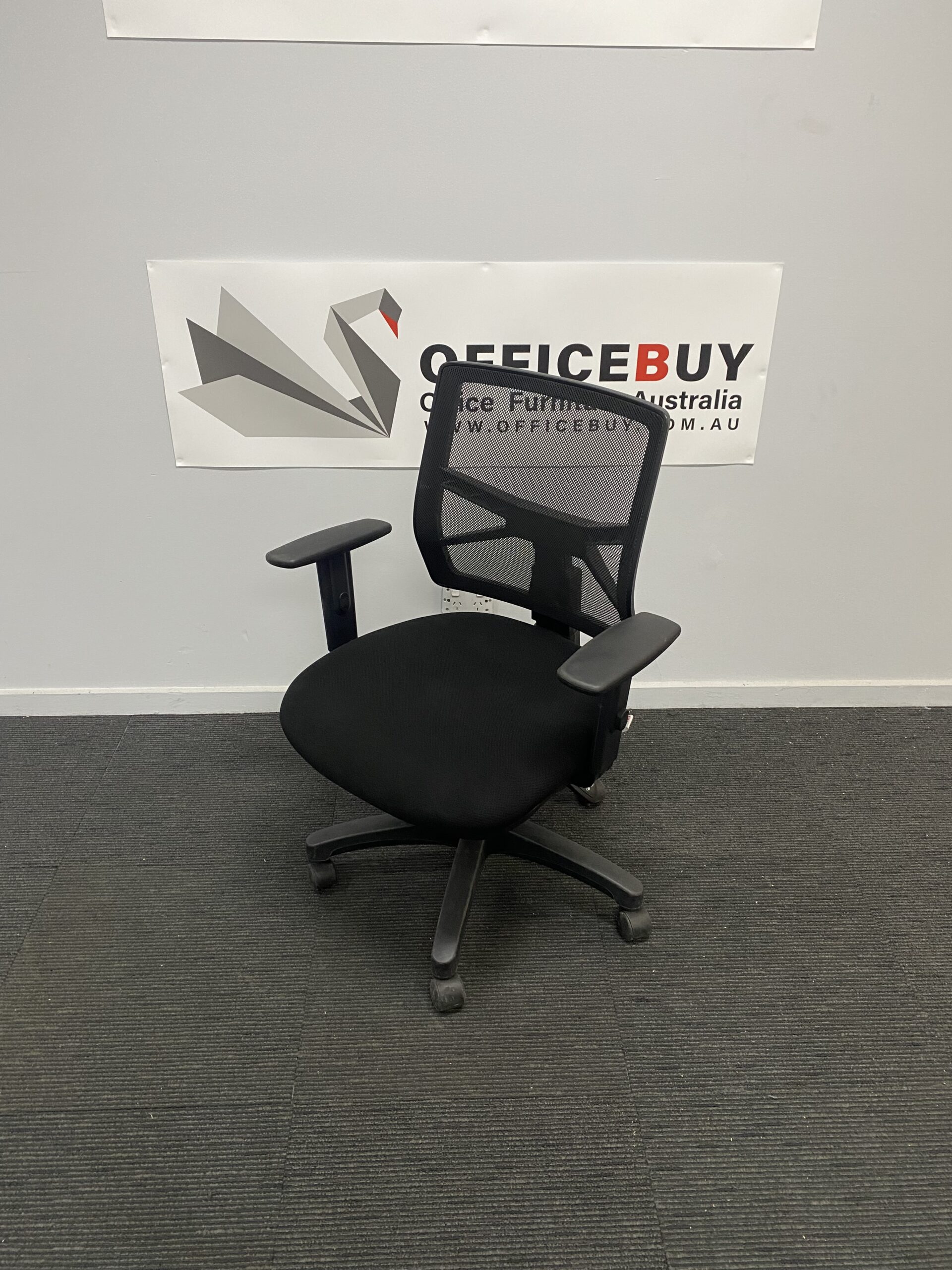 Second Hand PAGO Mesh Back Ergonomic Chair with ArmrestsBlack4