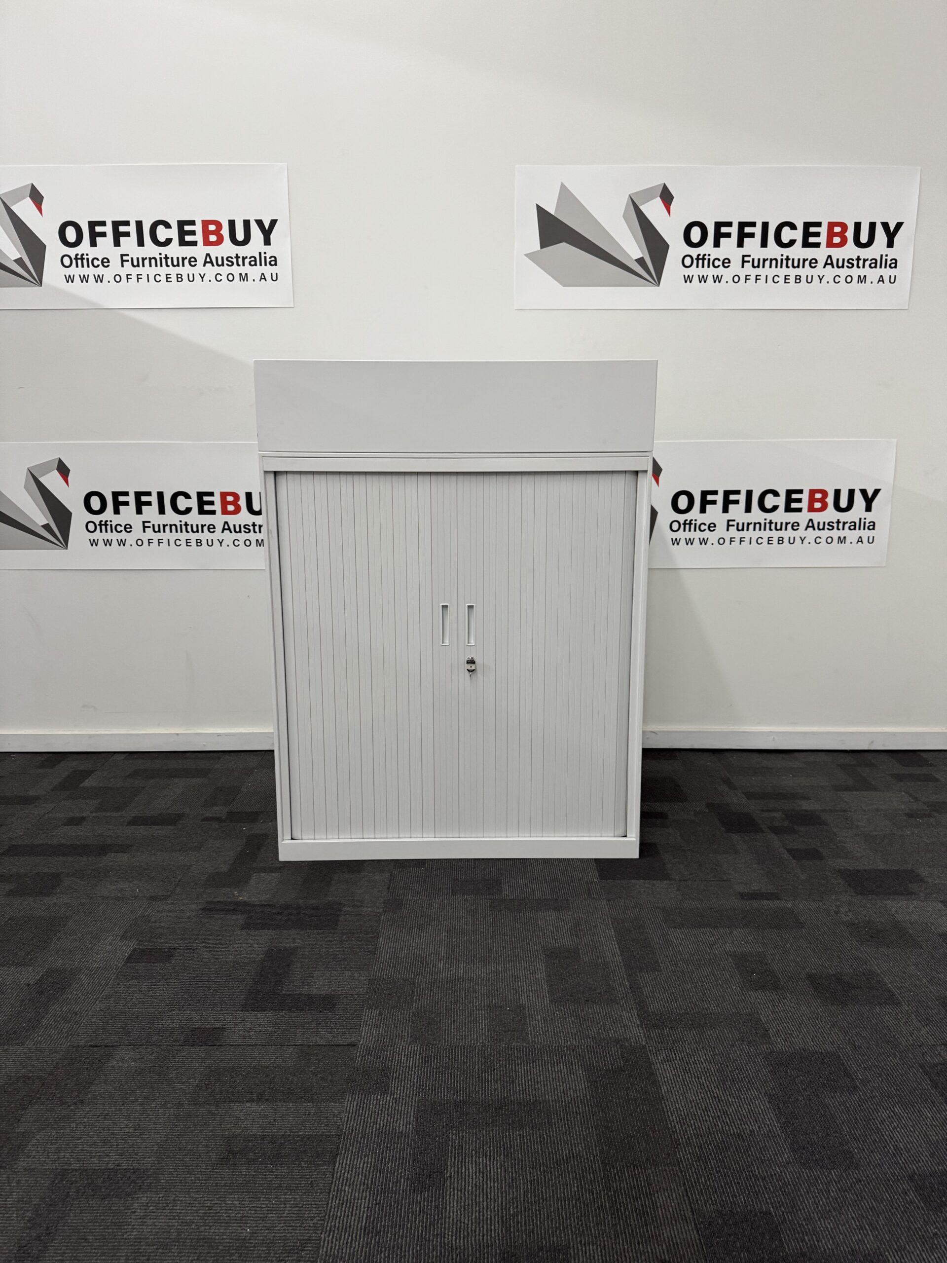 Second Hand Lockable Tambour with Planter BoxWhite900mm wide